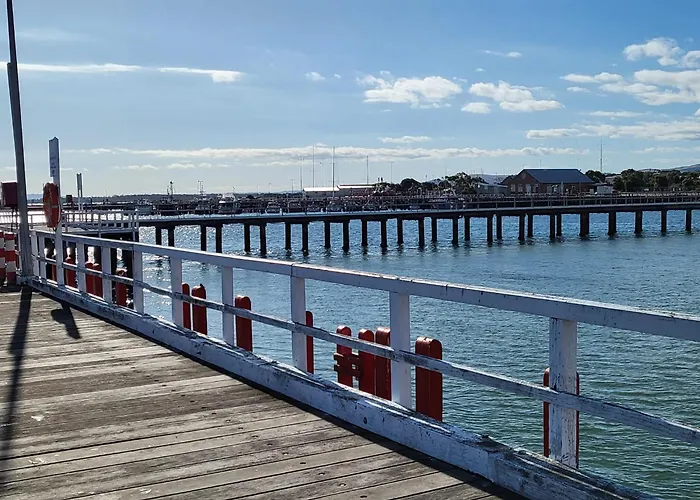 Prom Port Holiday Cottages-Wilsons Prom,Port Welshpool,Whale Watching,Fishing